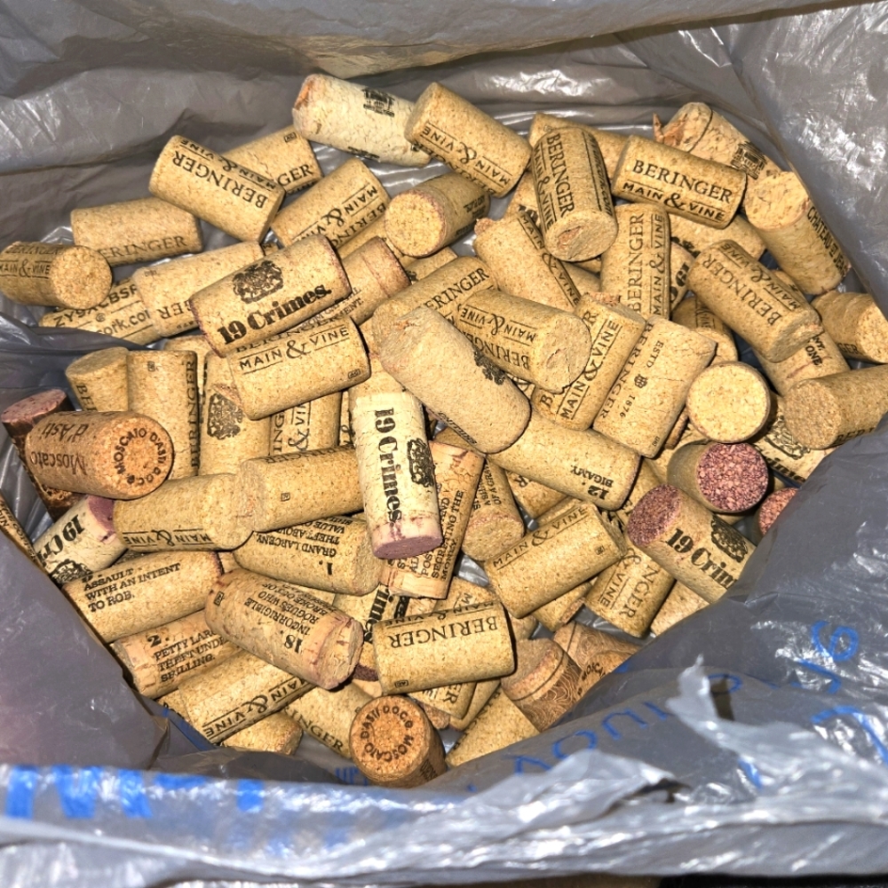 Used Wine Bottle Corks Lot of 100 Crafting
